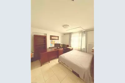 250 10th St NE, Naples, FL 34120 - Photo 12
