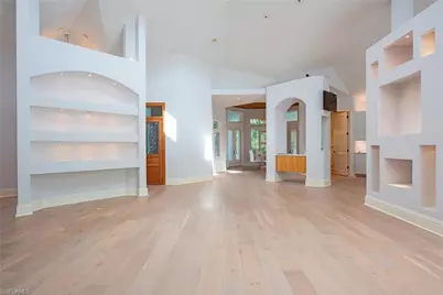 180 7th Ave S, Naples, FL 34102 - Photo 6