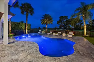 240 Silverado Dr, Naples, FL 34119 - Photo 8