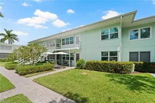 275 8th Ave S, Naples, FL 34102 - Photo 20