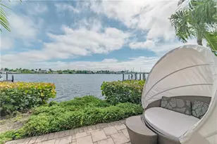883 Galleon Dr, Naples, FL 34102 - Photo 38