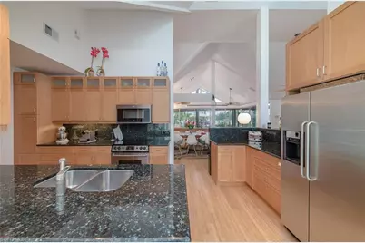 883 Galleon Dr, Naples, FL 34102 - Photo 8