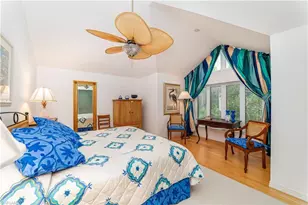 883 Galleon Dr, Naples, FL 34102 - Photo 26