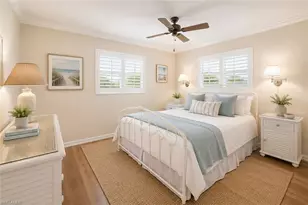 587 Parkwood Ln, Naples, FL 34103 - Photo 14