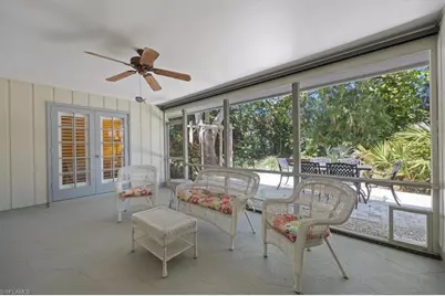 587 Parkwood Ln, Naples, FL 34103 - Photo 18