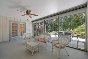 587 Parkwood Ln, Naples, FL 34103 - Photo 18