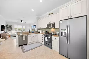 9205 Museo Cir, Naples, FL 34114 - Photo 8