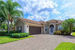2271 Heydon Cir W, Naples, FL 34120 - Photo 1