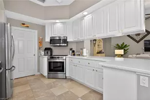 2271 Heydon Cir W, Naples, FL 34120 - Photo 10