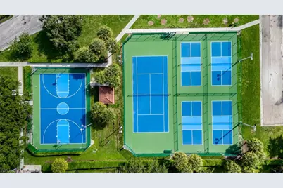 382 Burnt Pine Dr, Naples, FL 34119 - Photo 30