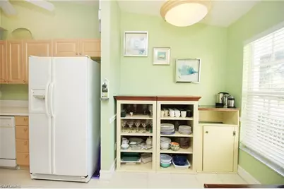 2925 Cypress Trace Cir #201, Naples, FL 34119 - Photo 6