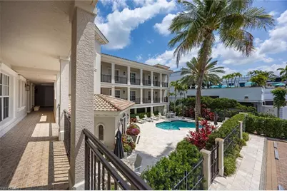 411 6th St S #202, Naples, FL 34102 - Photo 34