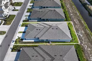 20559 Hazelnut Ct S, Lehigh Acres, FL 33976 - Photo 4