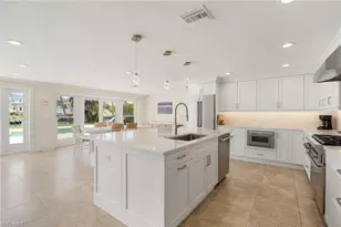 350 Bowline Bend, Naples, FL 34103 - Photo 14