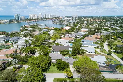 3170 Crayton Rd, Naples, FL 34103 - Photo 46
