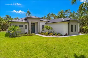 172 11th St SW, Naples, FL 34117 - Photo 10