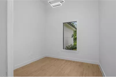 172 11th St SW, Naples, FL 34117 - Photo 24