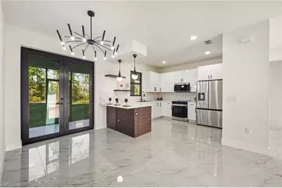 4277 16th Ave SE, Naples, FL 34117 - Photo 4