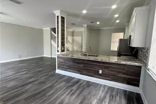 7614 Bristol Cir, Naples, FL 34120 - Photo 4