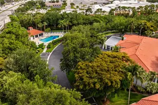 975 Tarpon Cove Dr, Naples, FL 34110 - Photo 42