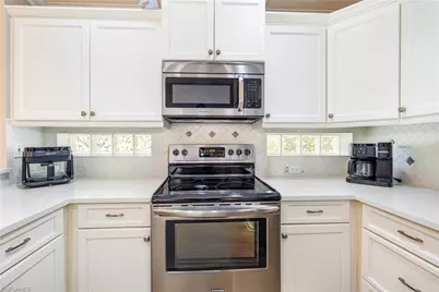 975 Tarpon Cove Dr #204, Naples, FL 34110 - Photo 10