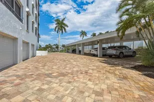 2400 Gulf Shore Blvd N, Naples, FL 34103 - Photo 34