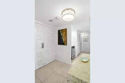 2400 Gulf Shore Blvd N #604, Naples, FL 34103 - Photo 4