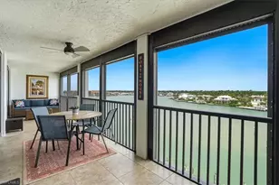 2400 Gulf Shore Blvd N, Naples, FL 34103 - Photo 2