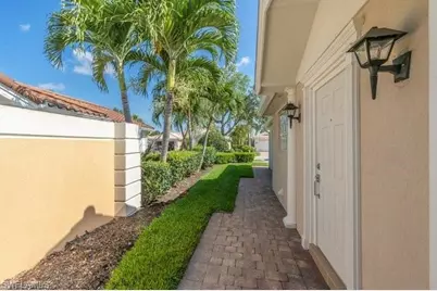 7872 Umberto Ct, Naples, FL 34114 - Photo 6