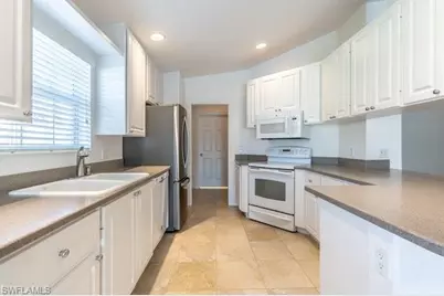 7872 Umberto Ct, Naples, FL 34114 - Photo 12