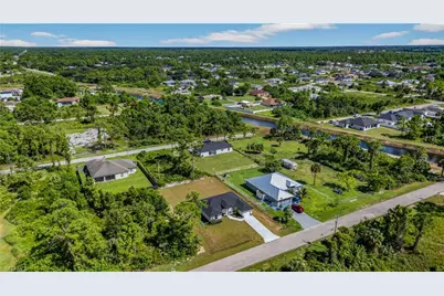 2916 Dora Ave N, Lehigh Acres, FL 33971 - Photo 36