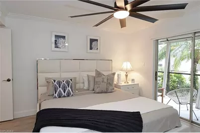 788 Park Shore Dr #E14, Naples, FL 34103 - Photo 12
