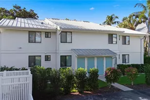 341 3rd Ave S, Naples, FL 34102 - Photo 24