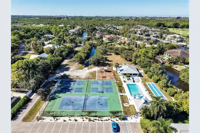 2554 Outrigger Ln, Naples, FL 34104 - Photo 36