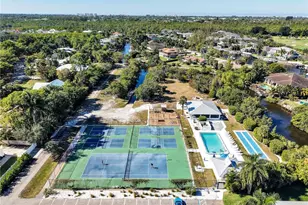 2554 Outrigger Ln, Naples, FL 34104 - Photo 36