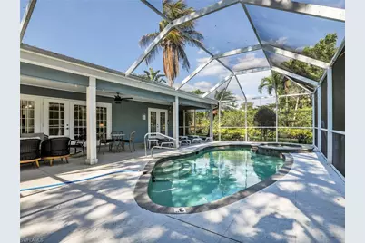 2554 Outrigger Ln, Naples, FL 34104 - Photo 18