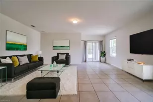 2220 NE 5th Ave, Cape Coral, FL 33909 - Photo 6