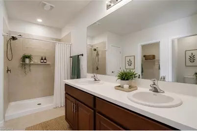 2220 NE 5th Ave, Cape Coral, FL 33909 - Photo 14