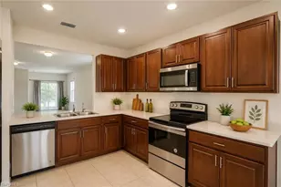 2220 NE 5th Ave, Cape Coral, FL 33909 - Photo 4