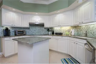 8990 Bay Colony Dr #1002, Naples, FL 34108 - Photo 8