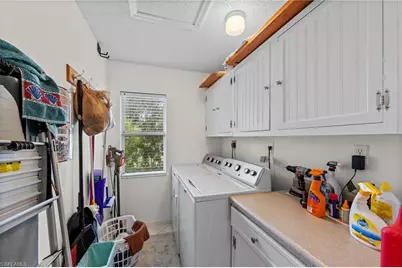 621 Squire Cir #204, Naples, FL 34104 - Photo 16