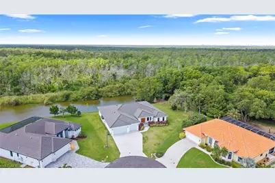 18355 Fairmont Dr, Naples, FL 34114 - Photo 34