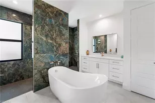 18355 Fairmont Dr, Naples, FL 34114 - Photo 20