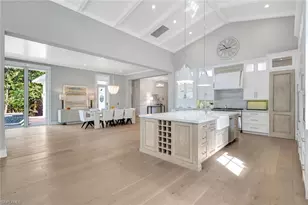 160 Broad Ave S, Naples, FL 34102 - Photo 24