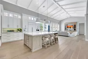 160 Broad Ave S, Naples, FL 34102 - Photo 22