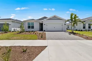 601 Oasis Lk Pl, Lehigh Acres, FL 33936 - Photo 1