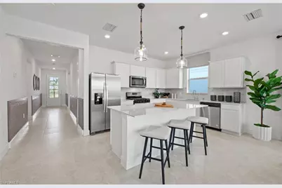 601 Oasis Lake Pl, Lehigh Acres, FL 33936 - Photo 6
