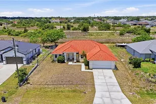 1011 Chadbourne Ave, Lehigh Acres, FL 33971 - Photo 2