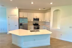 1785 Hagen Ct, Naples, FL 34120 - Photo 4