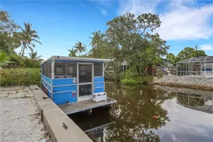 2772 Riverview Dr, Naples, FL 34112 - Photo 20